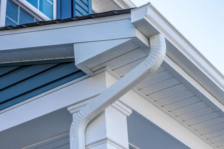 Eavestroughs & Downspouts